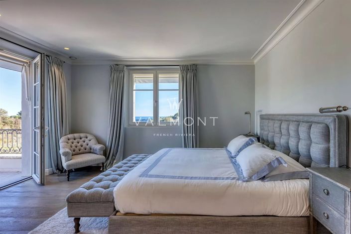 Image No.19-8 Bed House for sale