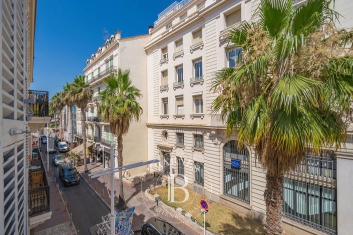 Image No.9-3 Bed Apartment for sale
