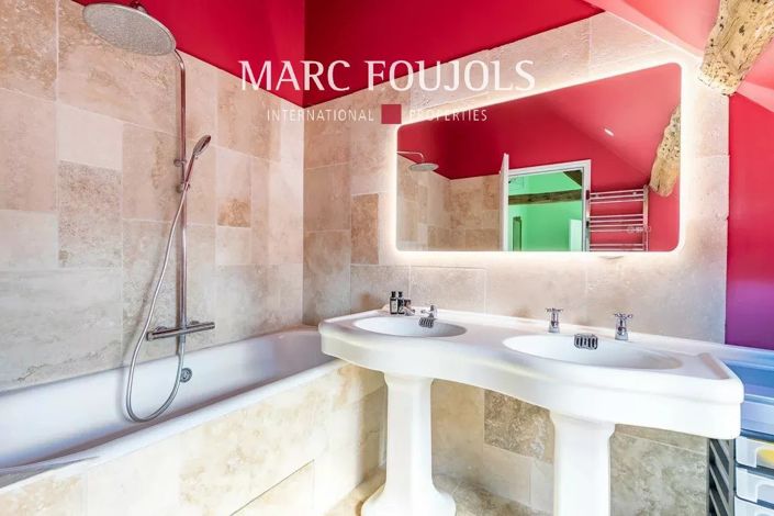 Image No.18-9 Bed House for sale