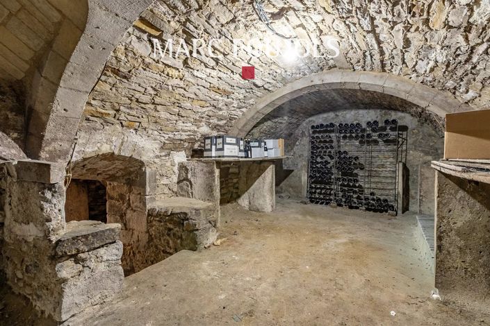 Image No.24-9 Bed House for sale