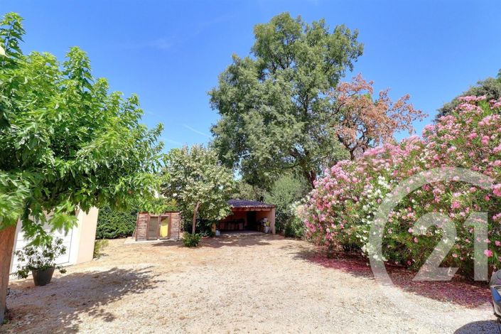 Image No.25-3 Bed House for sale