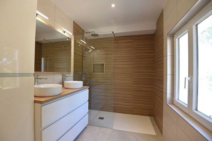 Image No.10-3 Bed Apartment for sale