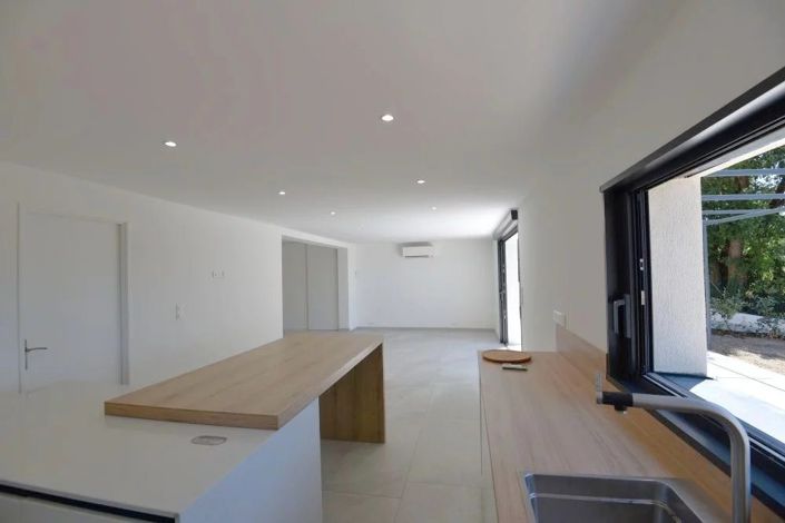 Image No.6-3 Bed Apartment for sale