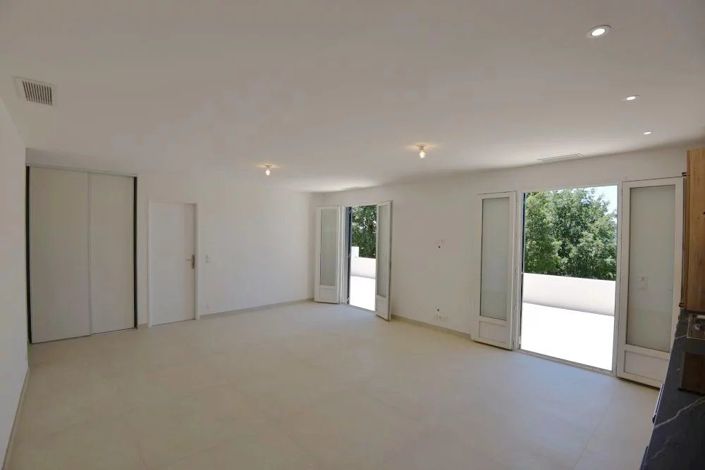 Image No.5-3 Bed Apartment for sale
