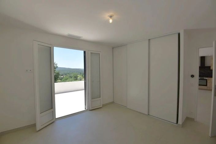 Image No.6-3 Bed Apartment for sale