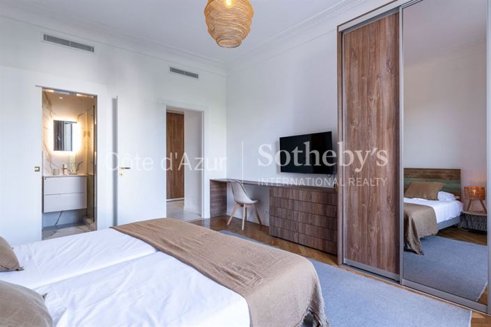 Image No.14-3 Bed Apartment for sale