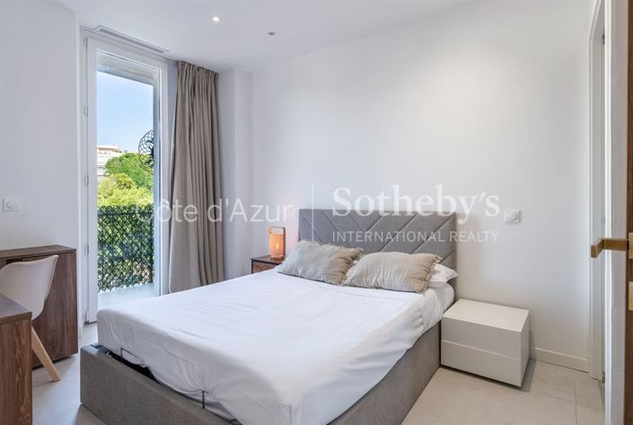 Image No.15-3 Bed Apartment for sale