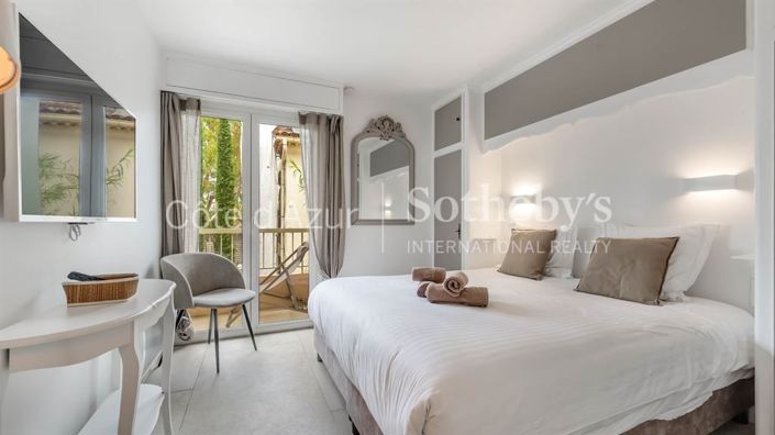 Image No.14-3 Bed Apartment for sale