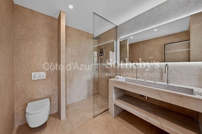 Image No.15-4 Bed House for sale