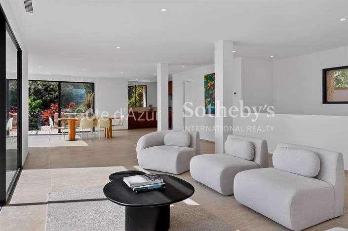 Image No.5-4 Bed House for sale