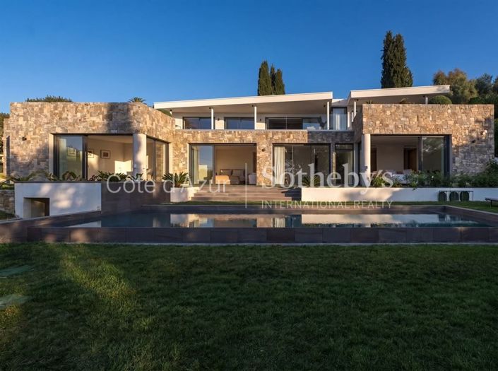 Image No.17-5 Bed House for sale