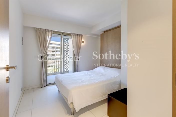 Image No.13-3 Bed Apartment for sale
