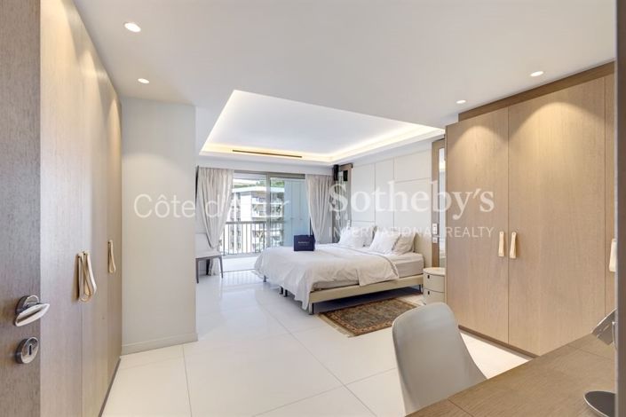Image No.9-3 Bed Apartment for sale