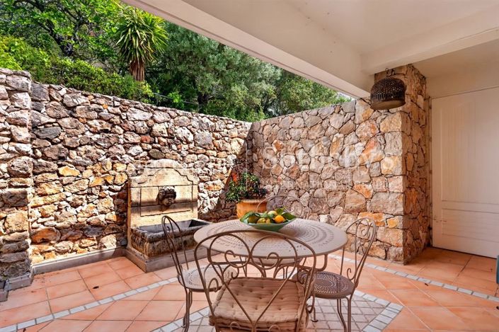 Image No.16-4 Bed House for sale