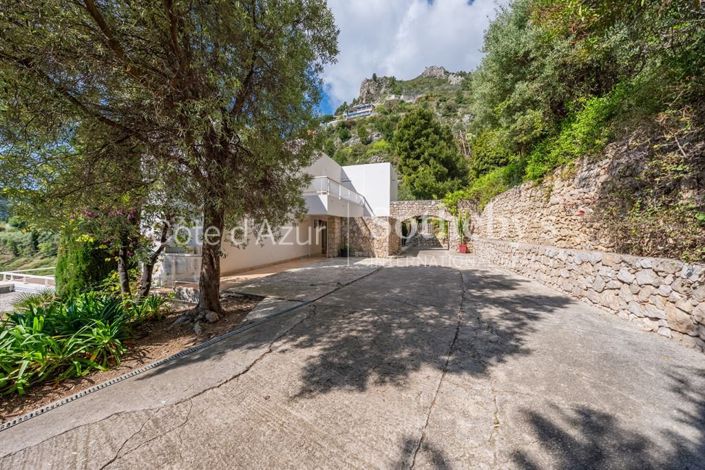 Image No.6-4 Bed House for sale