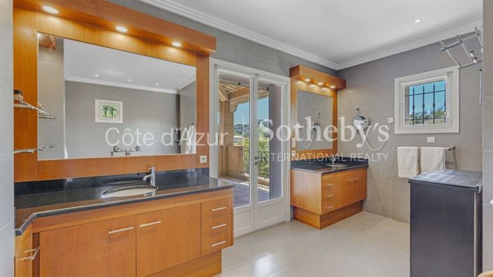 Image No.13-5 Bed House for sale