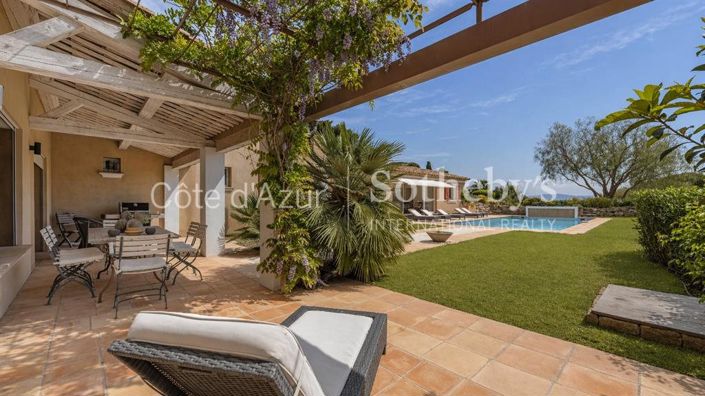 Image No.2-5 Bed House for sale