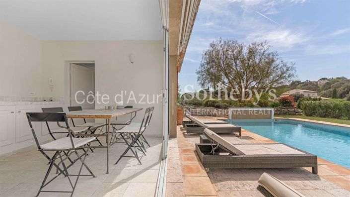 Image No.5-5 Bed House for sale