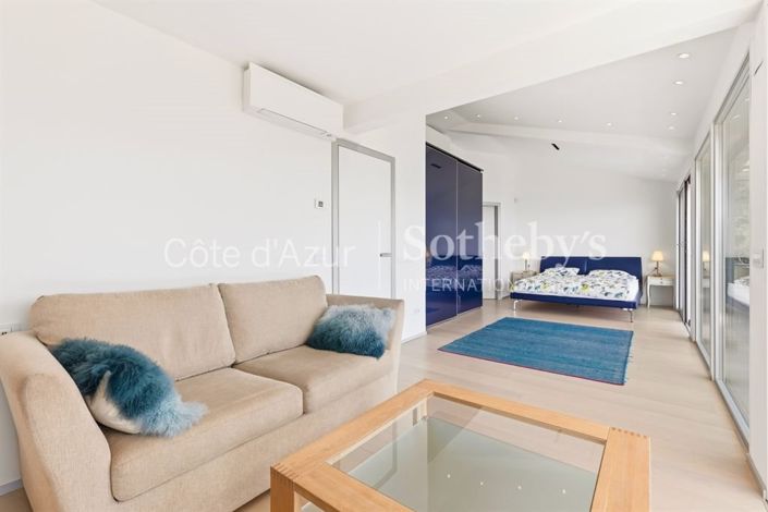 Image No.11-4 Bed House for sale