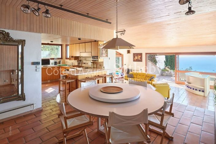 Image No.5-4 Bed House for sale
