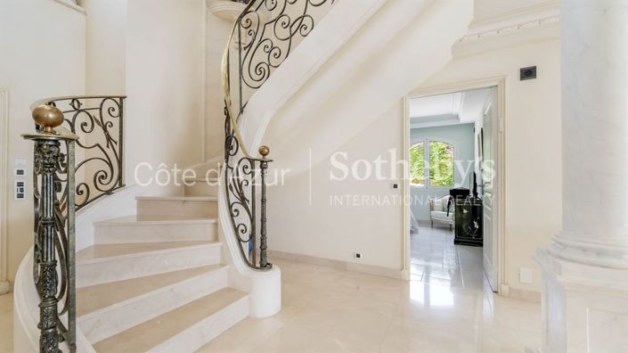 Image No.10-5 Bed House for sale