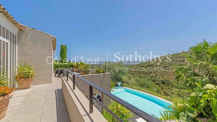 Image No.20-5 Bed House for sale