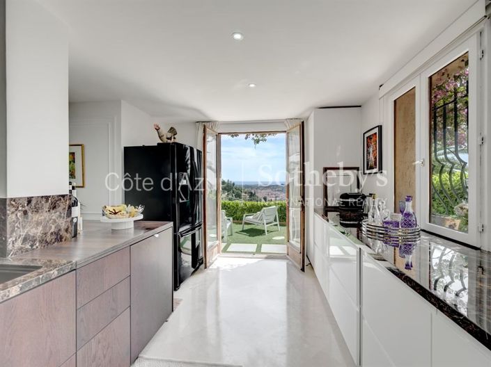 Image No.6-2 Bed House for sale