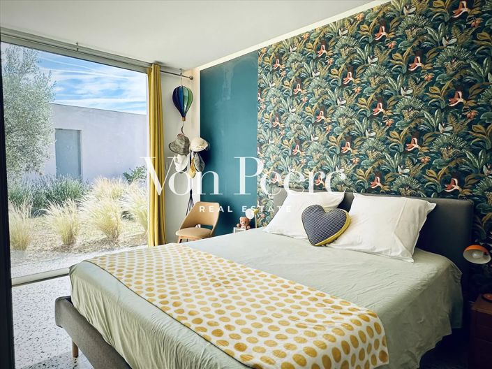 Image No.11-5 Bed House for sale