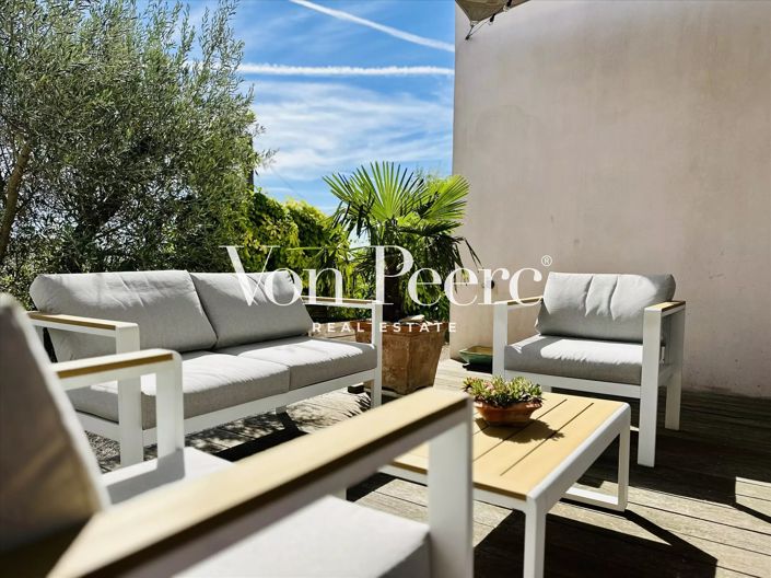 Image No.6-5 Bed House for sale