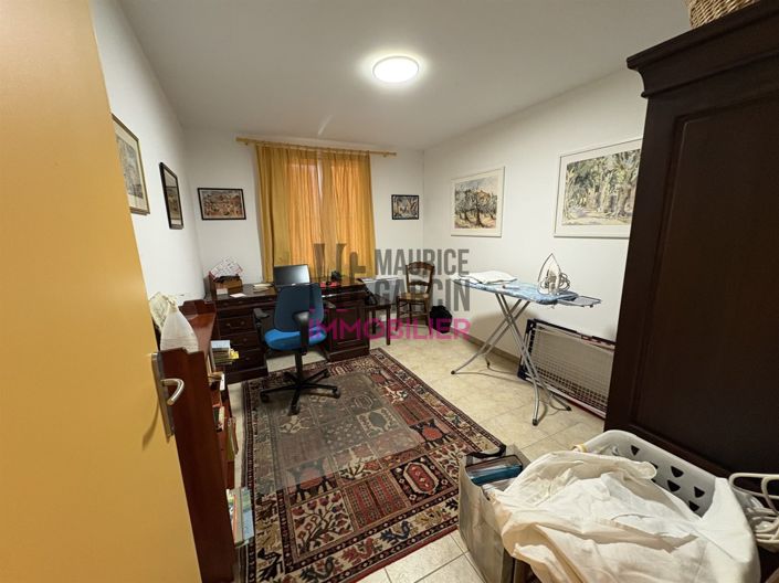 Image No.16-3 Bed House for sale