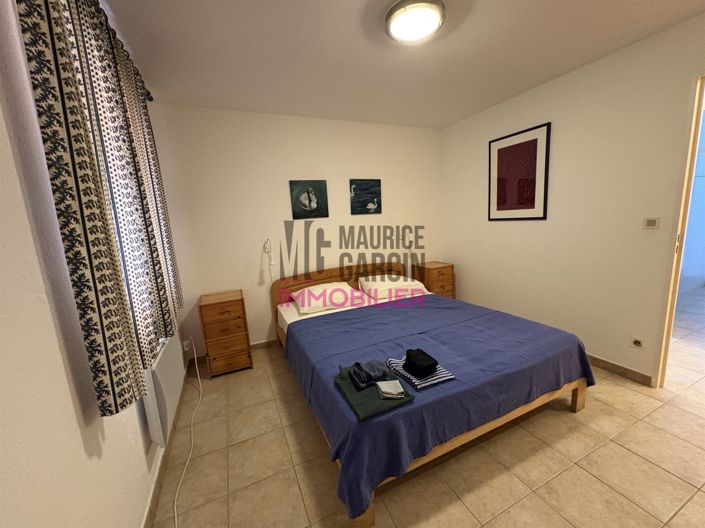Image No.19-3 Bed House for sale