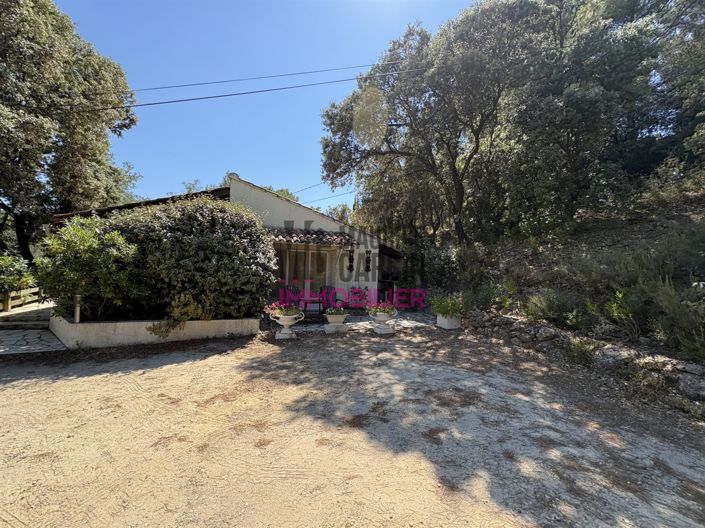 Image No.7-3 Bed House for sale