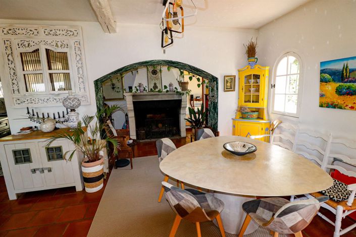 Image No.20-4 Bed House for sale