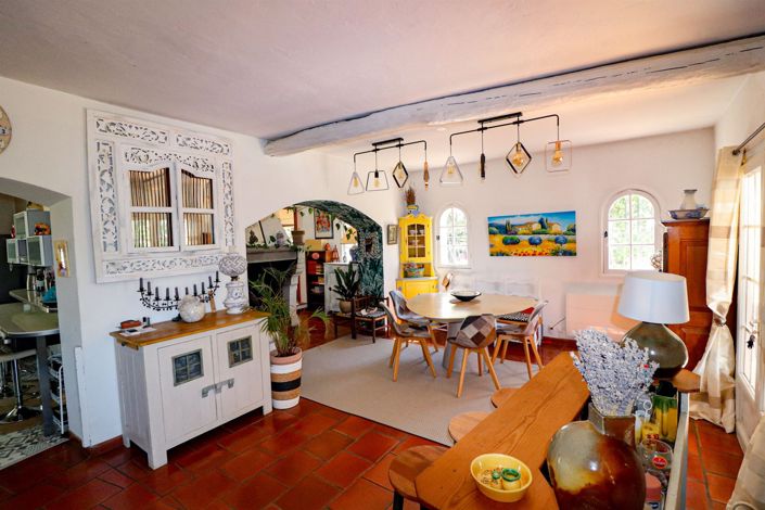 Image No.23-4 Bed House for sale