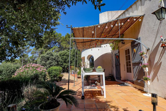 Image No.9-4 Bed House for sale