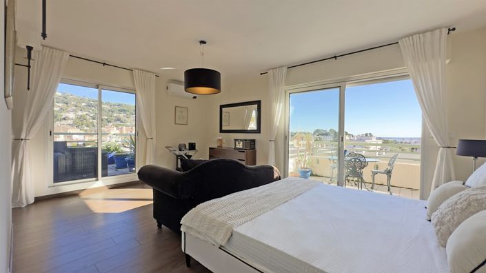 Image No.9-3 Bed Apartment for sale
