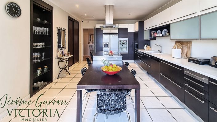 Image No.4-7 Bed House for sale