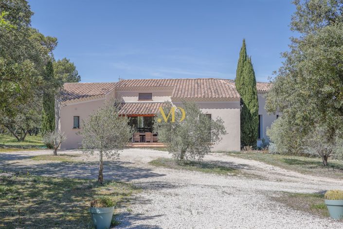 Image No.10-7 Bed House for sale
