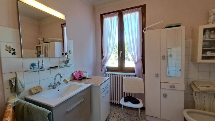 Image No.15-3 Bed House for sale