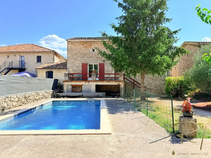 Image No.10-3 Bed House for sale