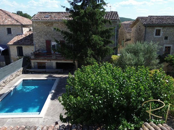 Image No.11-3 Bed House for sale