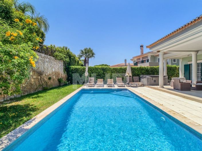 Image No.25-4 Bed House for sale