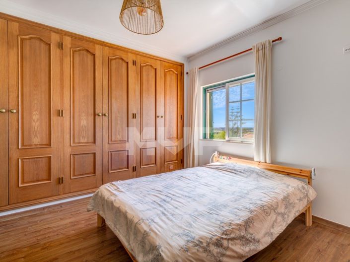 Image No.28-5 Bed House for sale