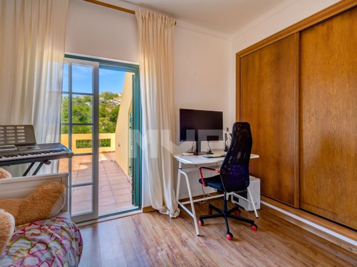 Image No.34-5 Bed House for sale