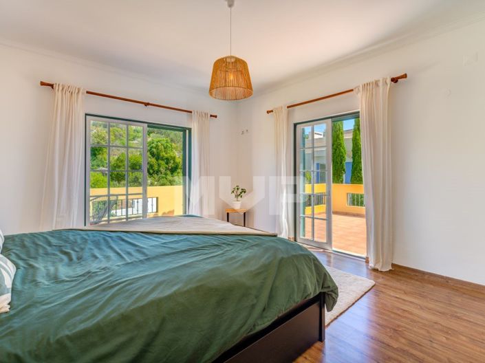 Image No.36-5 Bed House for sale