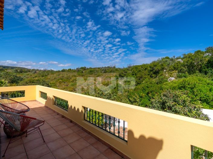 Image No.42-5 Bed House for sale