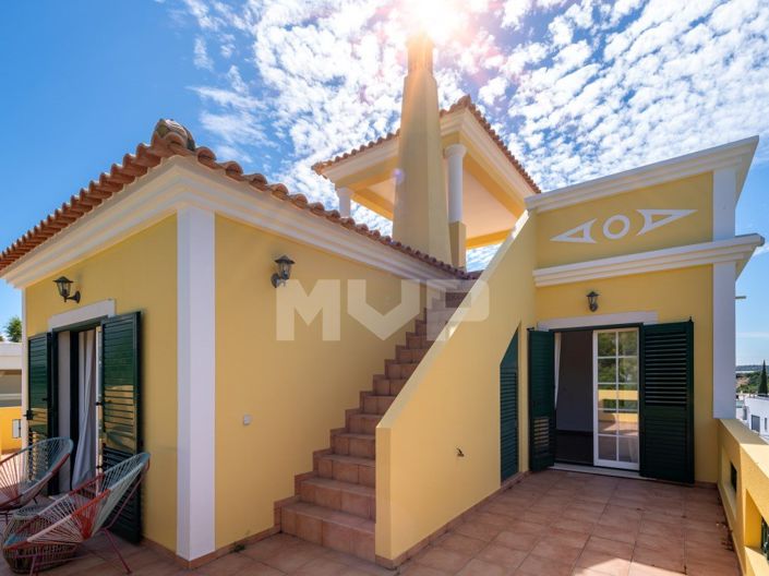 Image No.43-5 Bed House for sale