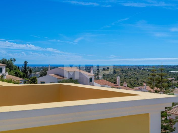 Image No.53-5 Bed House for sale