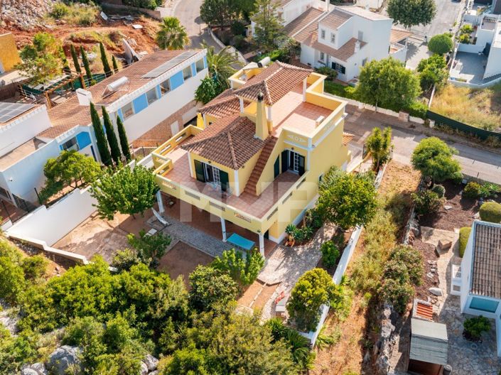 Image No.54-5 Bed House for sale