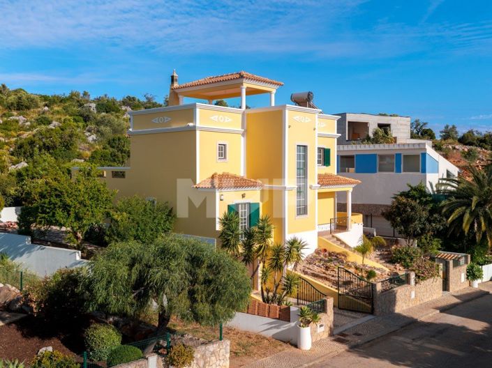 Image No.60-5 Bed House for sale